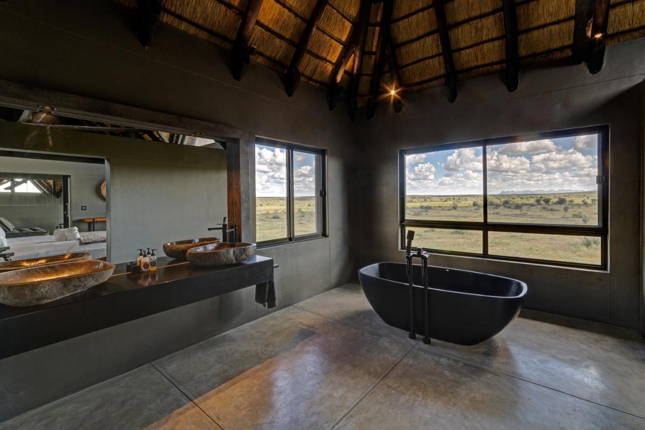 Naankuse Lodge Windhoek Eksteriør bilde